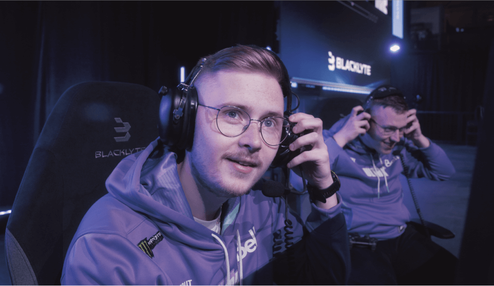 Open up the path to victory in<br>
                    the most prestigious esports tournament