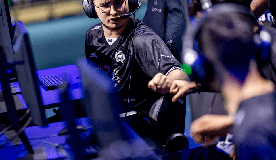 Open up the path to victory in<br>
                    the most prestigious esports tournament
