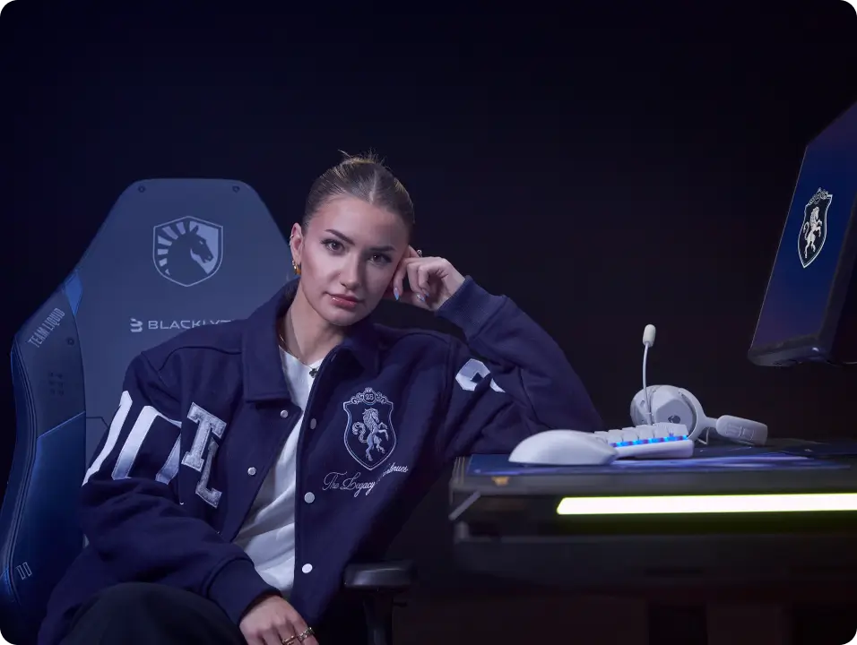 Liquid gaming chair optimized for professional and casual gamers